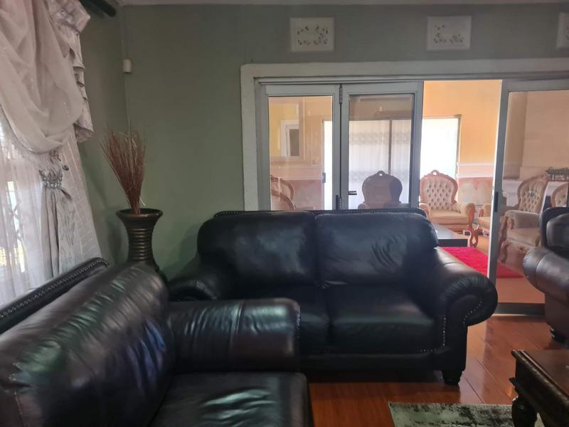 6 Bedroom Property for Sale in Southernwood Eastern Cape